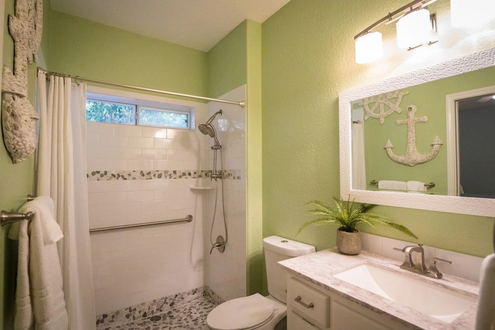 Paradise Pointe 4 Bedrooms 3.5 Bathrooms Home