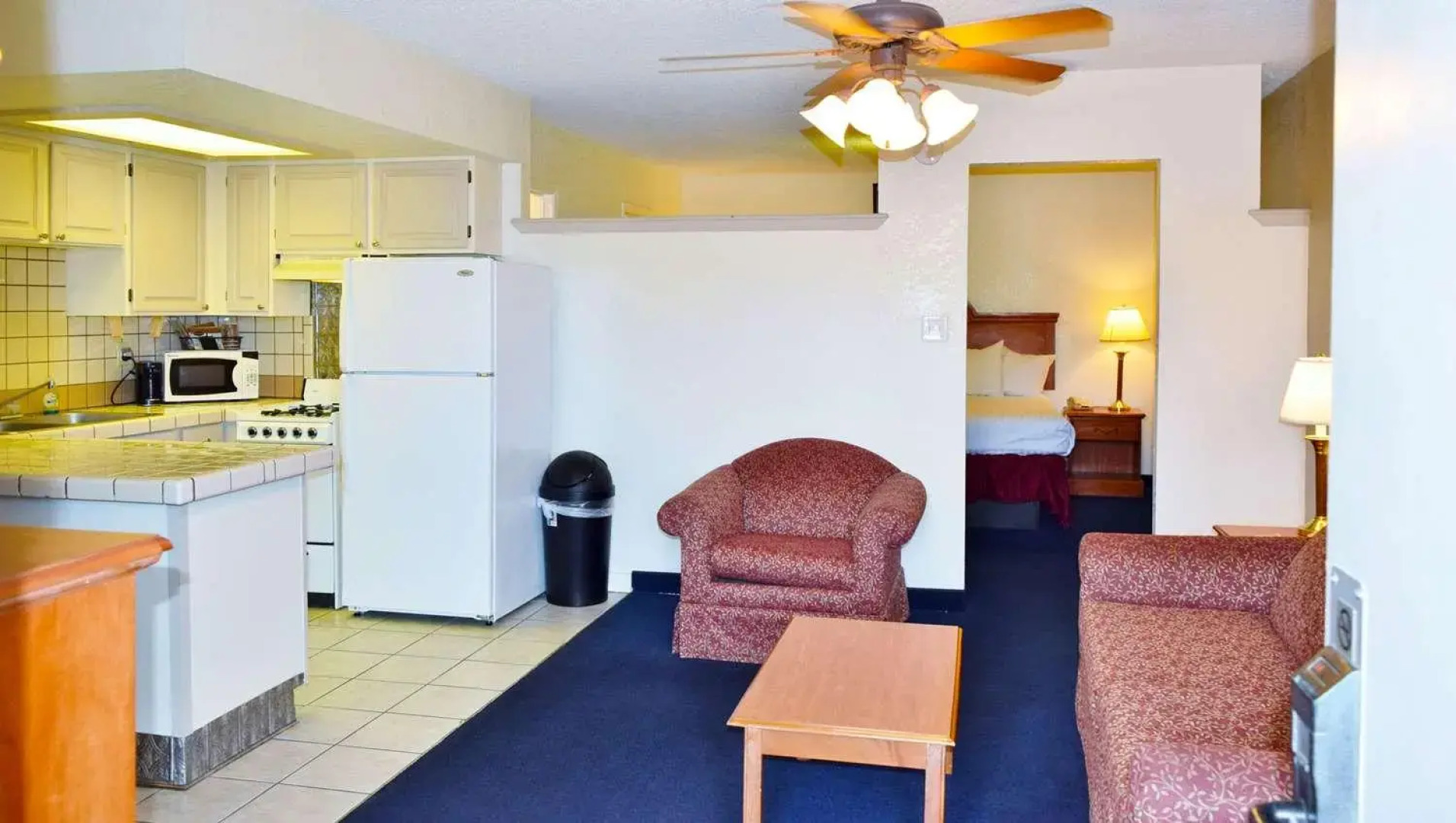 The Classic Desert Aire Hotel