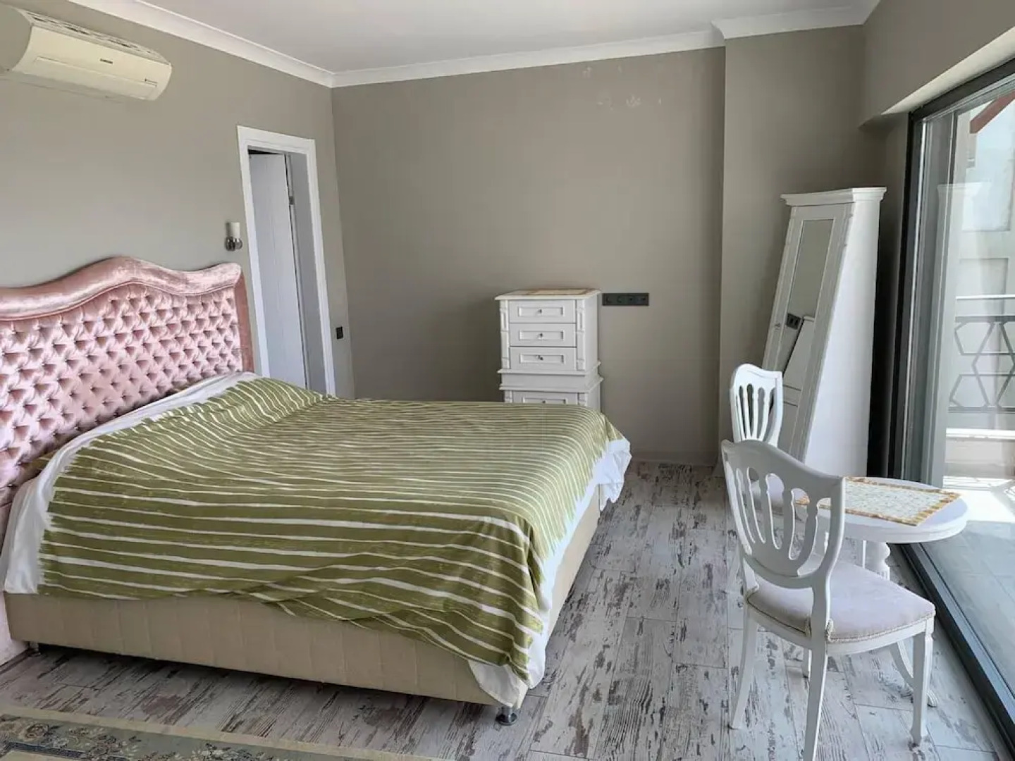 Bodrum - 5 Bedrooms Villa With Heated Pool