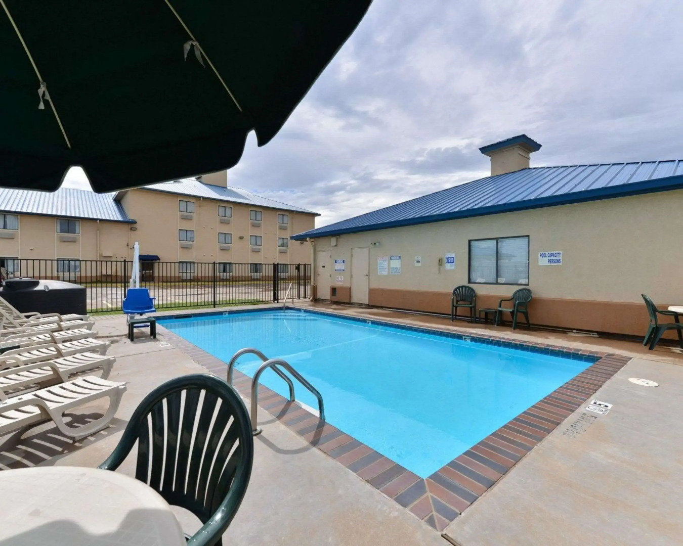 Quality Inn & Suites Wichita Falls I-44