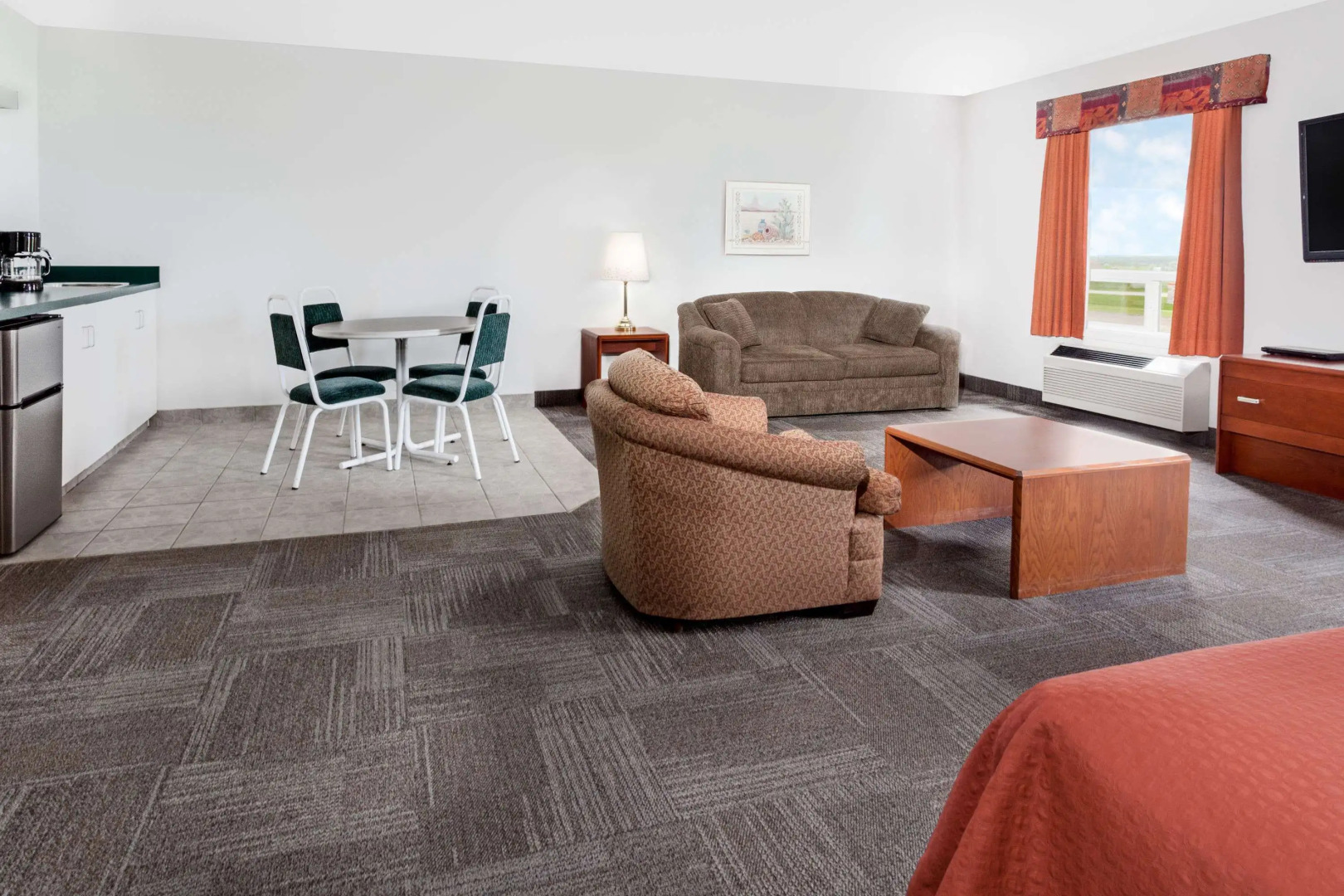 Super 8 by Wyndham Morden