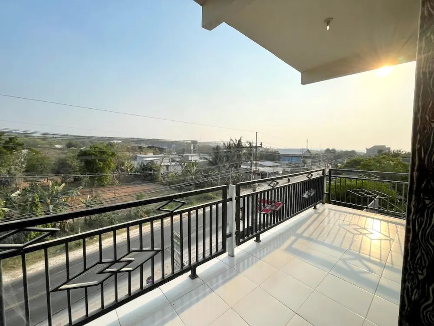 OYO Life 93075 Nova Jaya 2 Homestay Syariah