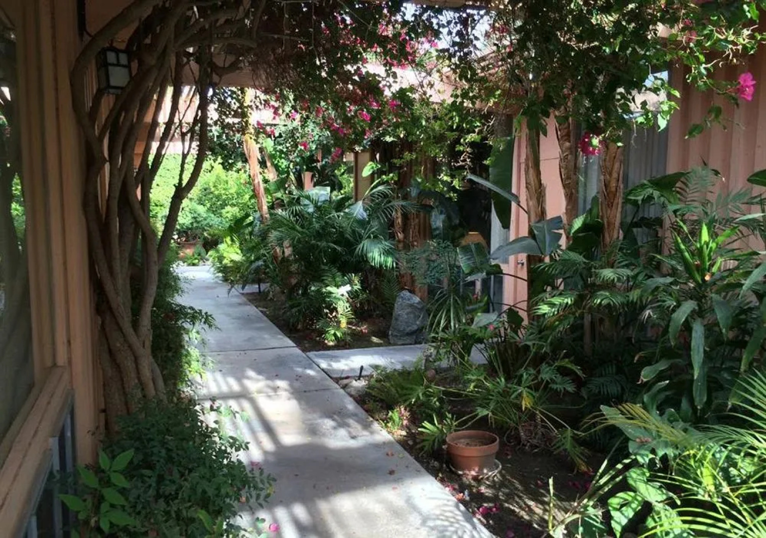 Triangle Inn Resort
