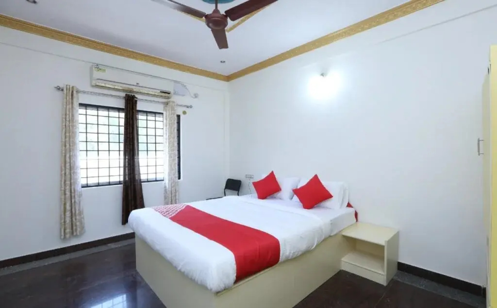 Riviera Residency by OYO Rooms