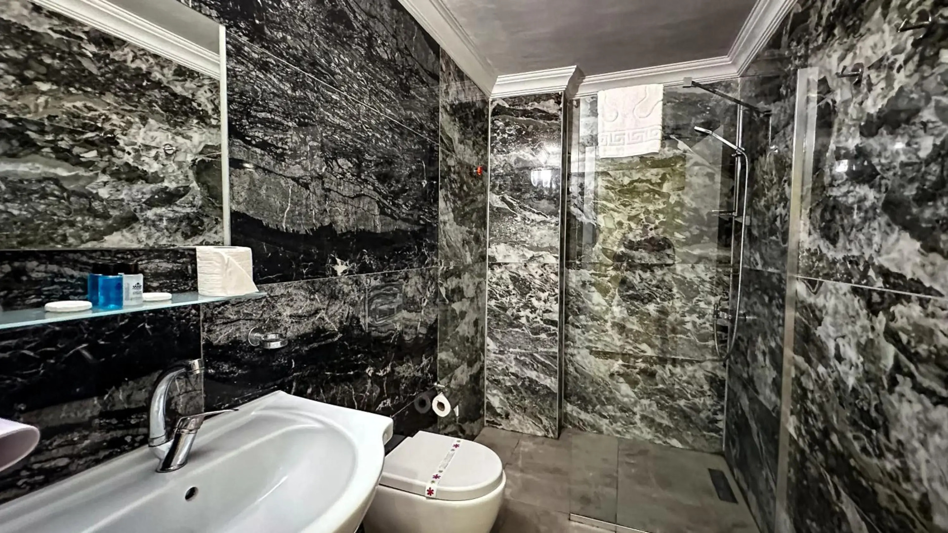 Prenses Sealine Beach Hotel