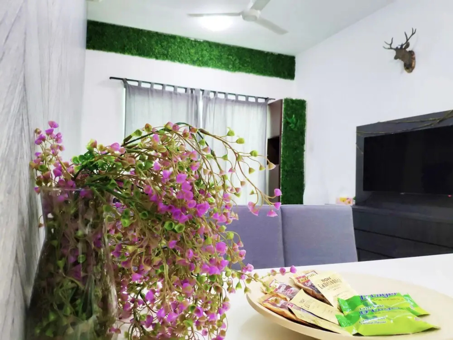 La Thea Residences - Spacious Balcony