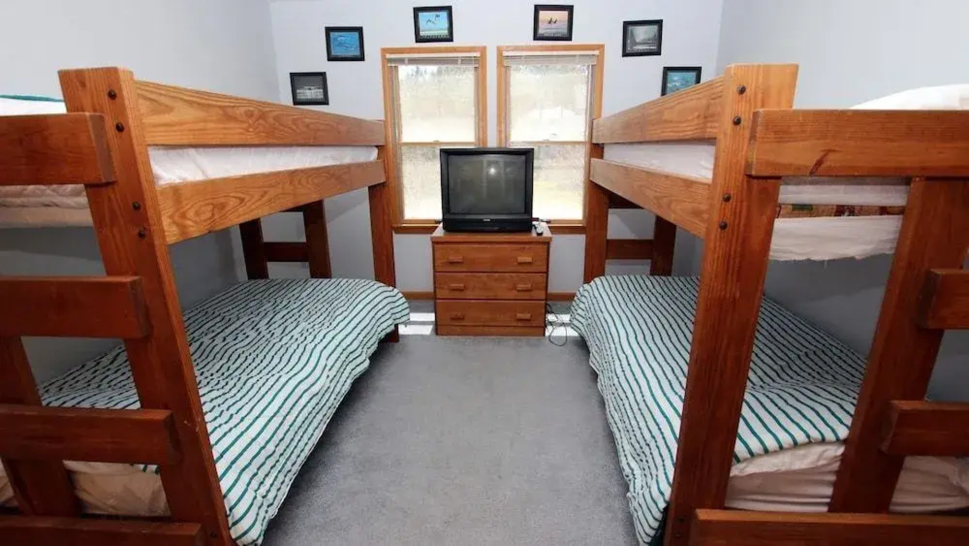 Corolla Escape Home 1037 - 4 Br Home