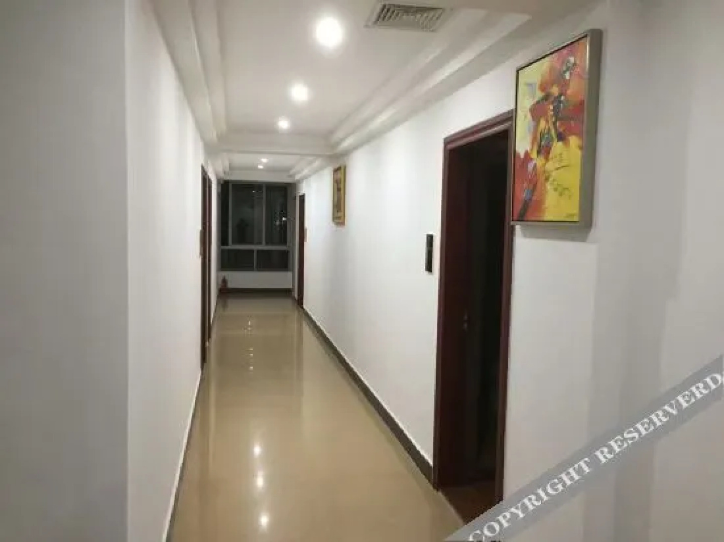 Longxing Business Hotel (Yangchun Railway Station Branch)