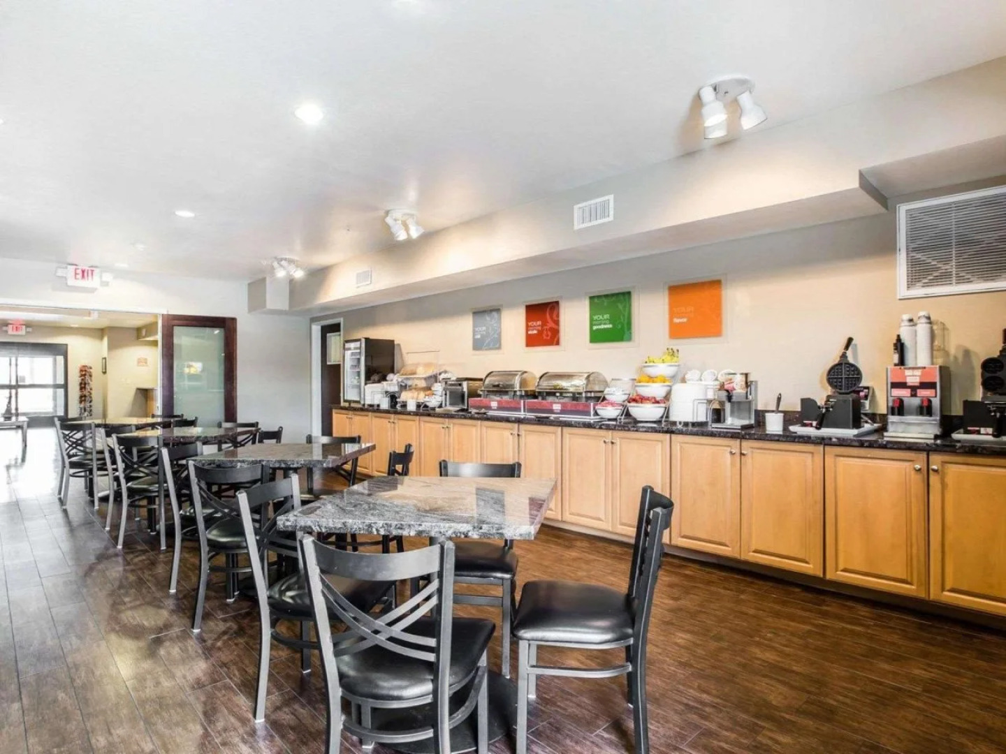 Comfort Inn & Suites Page at Lake Powell