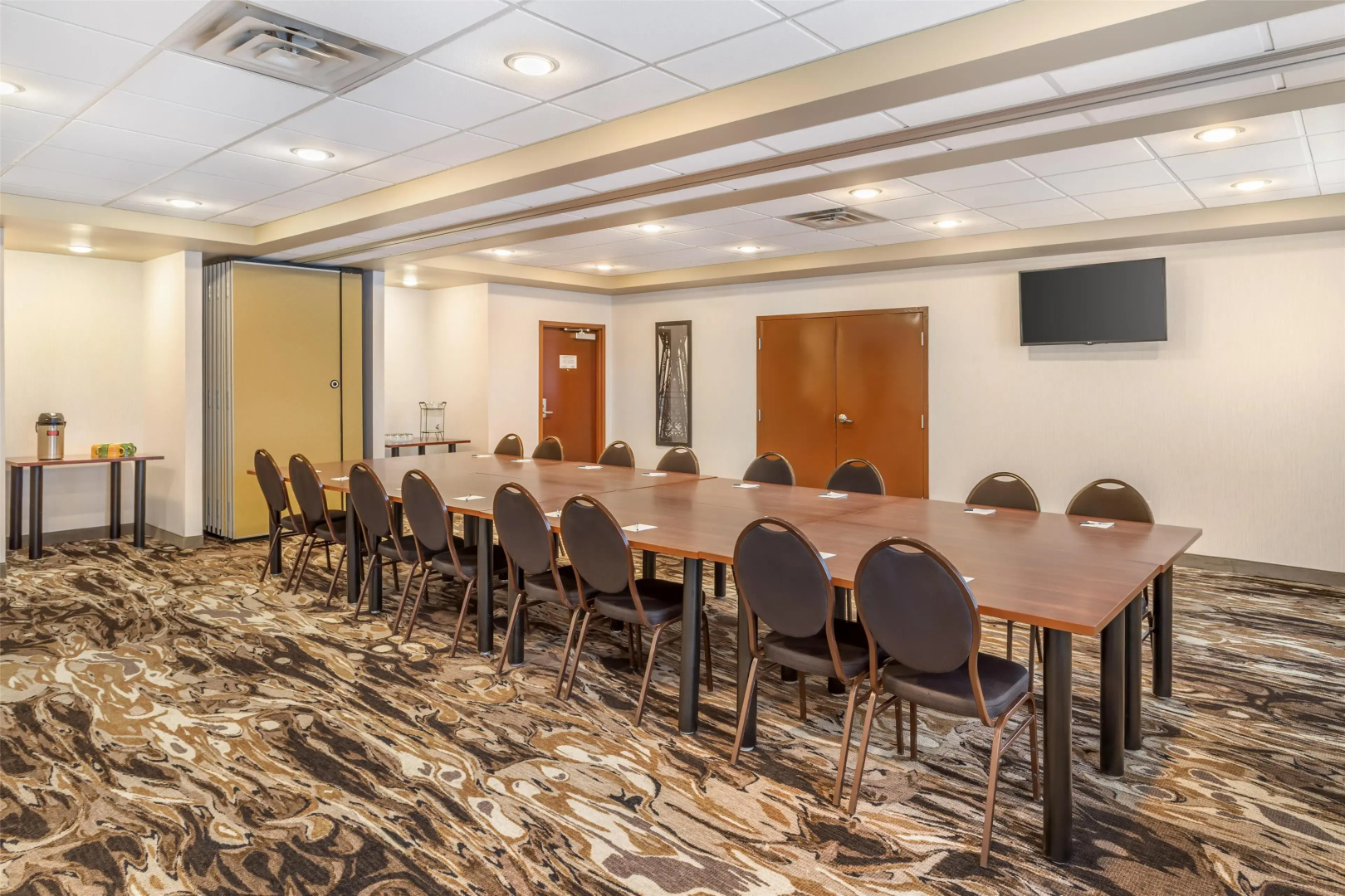 Best Western Plus Service Inn & Suites