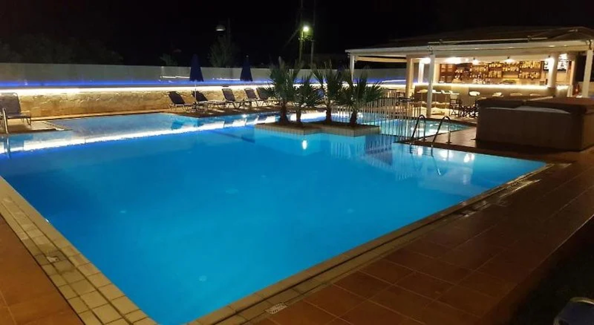 Sunny Suites Apartments