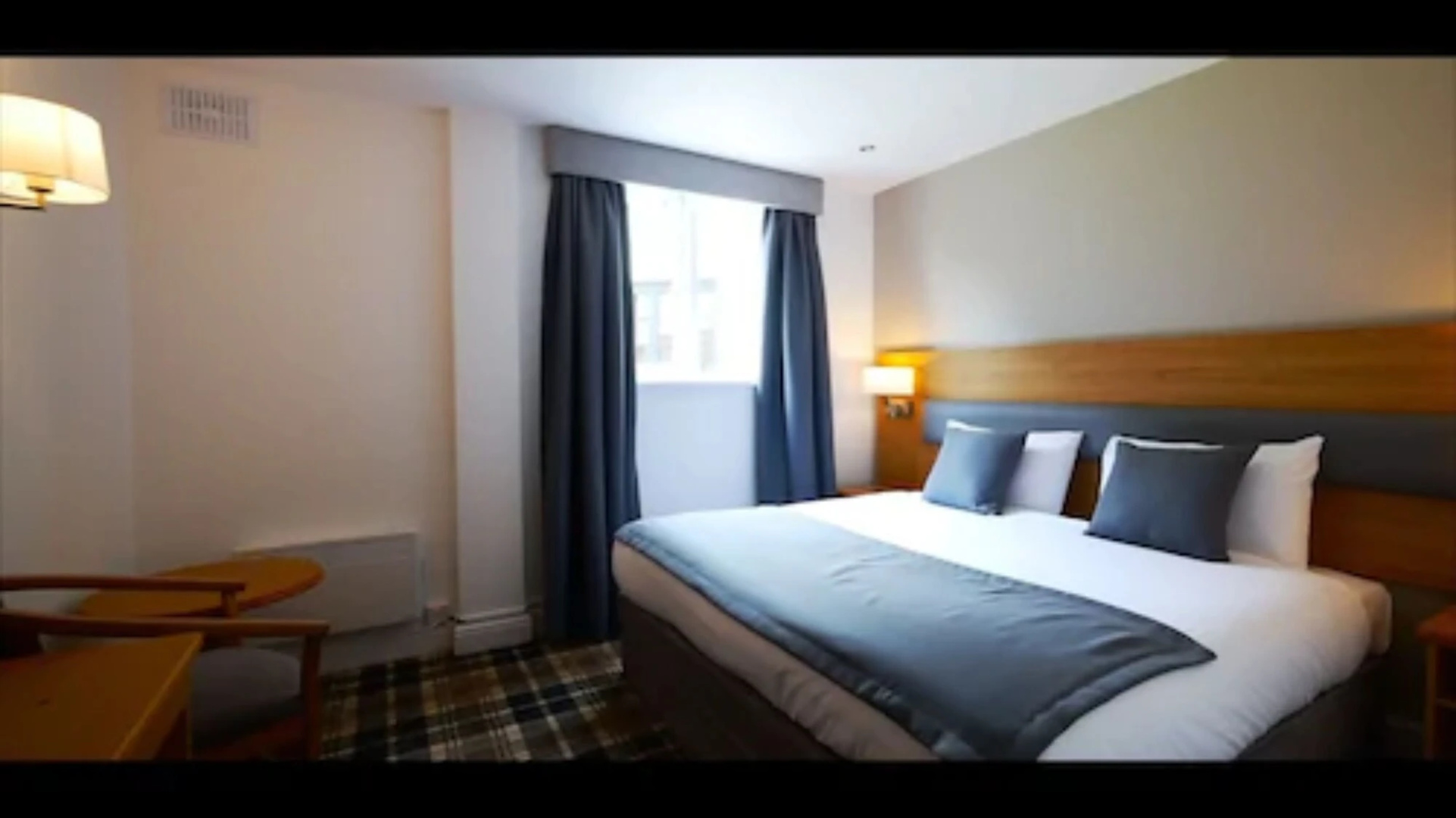 Crowwood Hotel Glasgow