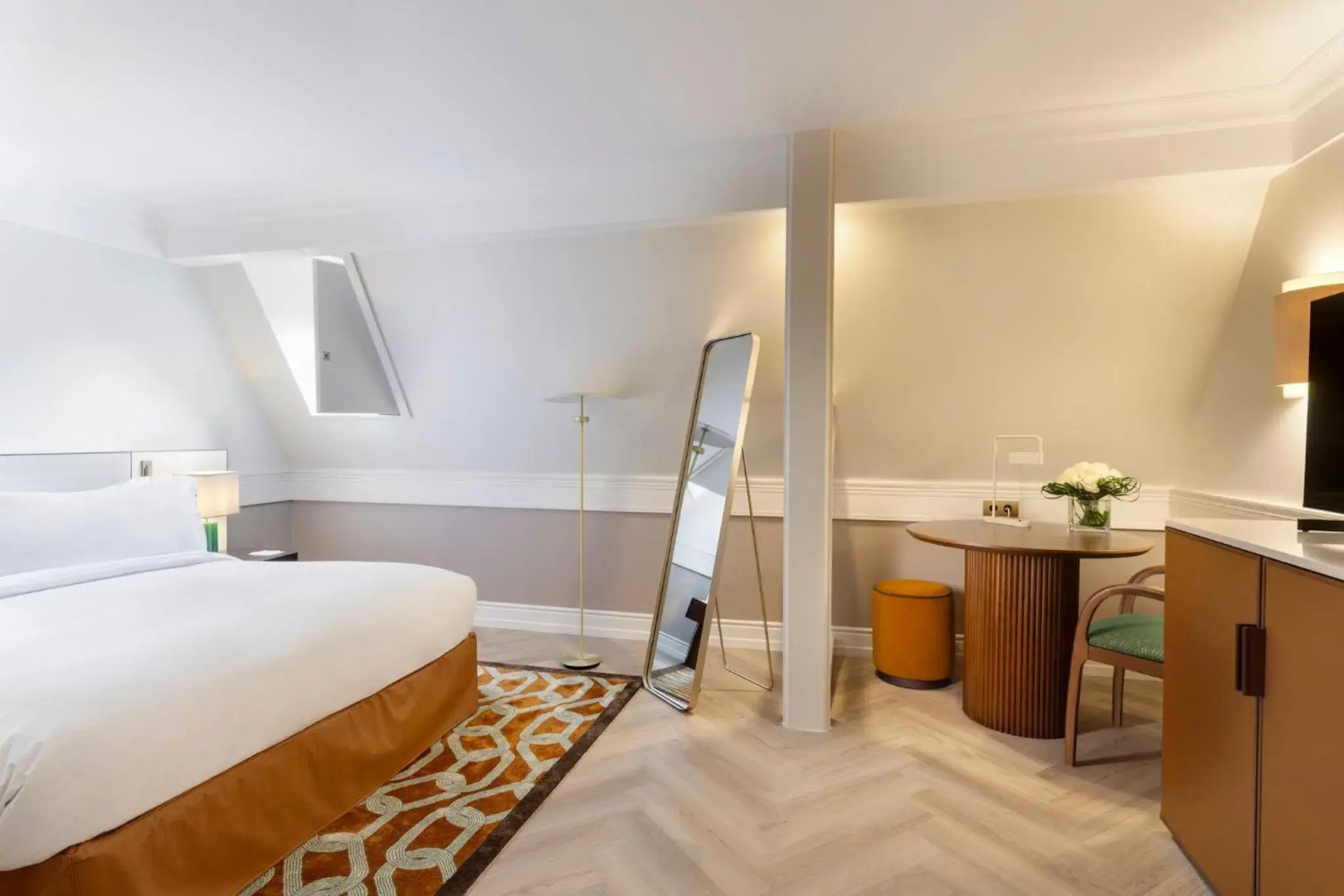 InterContinental Chantilly Chateau Mont Royal by IHG