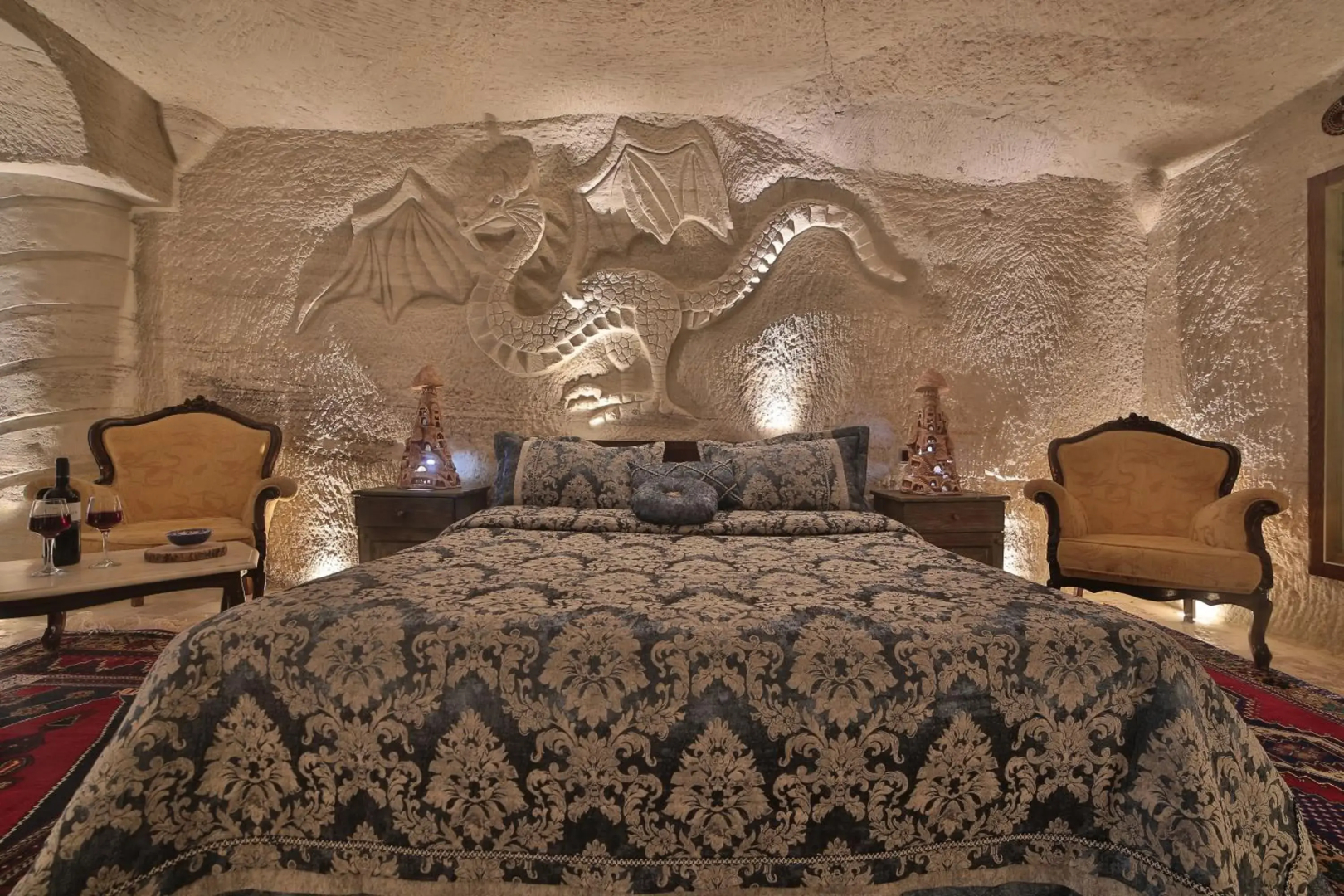 Kayatas Cave Suites