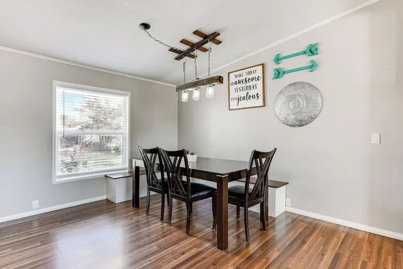 La Verkin Home w/ Yard, Covered Patio & Grill