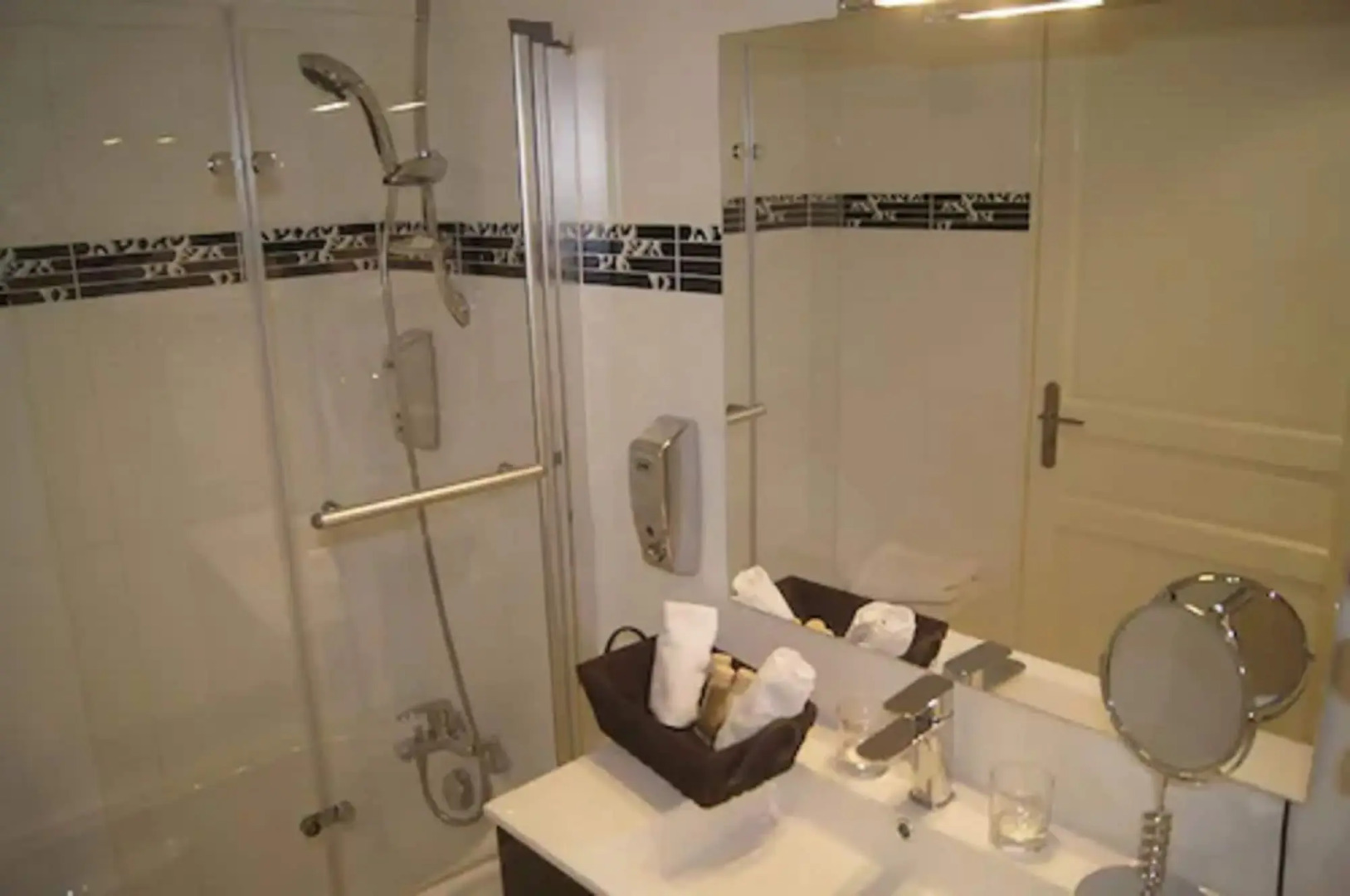 Отель Regina Montmartre