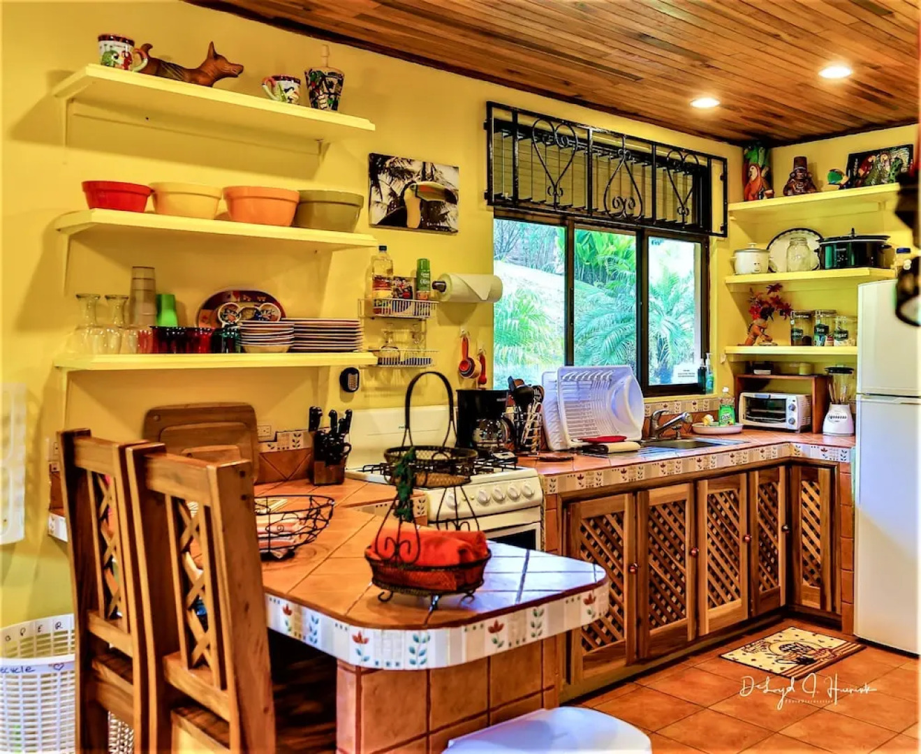 Encantada Guest House: Spectacular View & Excellent Reviews