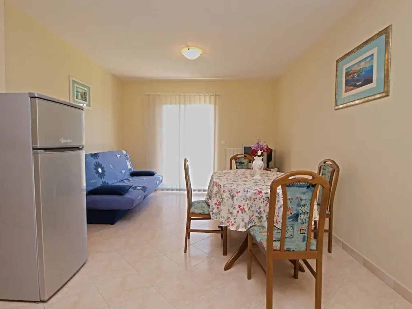 Apartment 1094