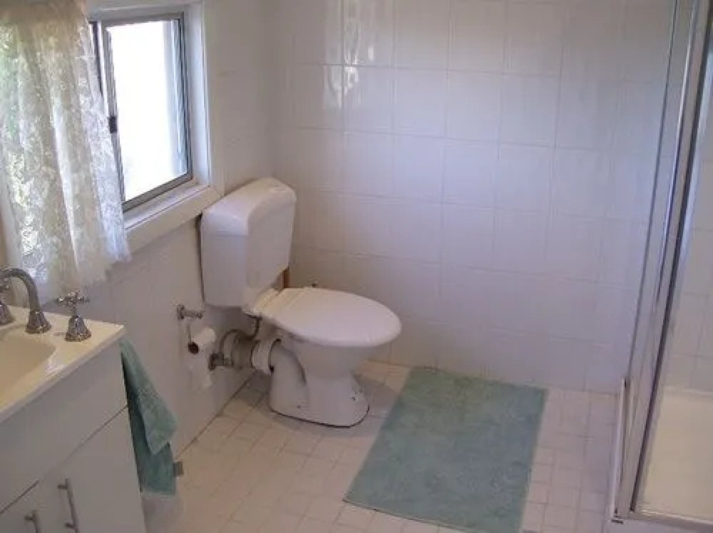 Aussie Bacon and Eggs Cottages