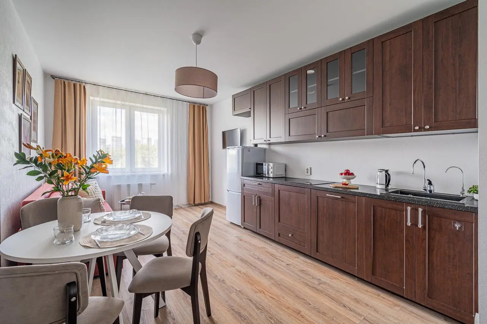 Лайт Апартаменты на улице 8 Марта 202/4