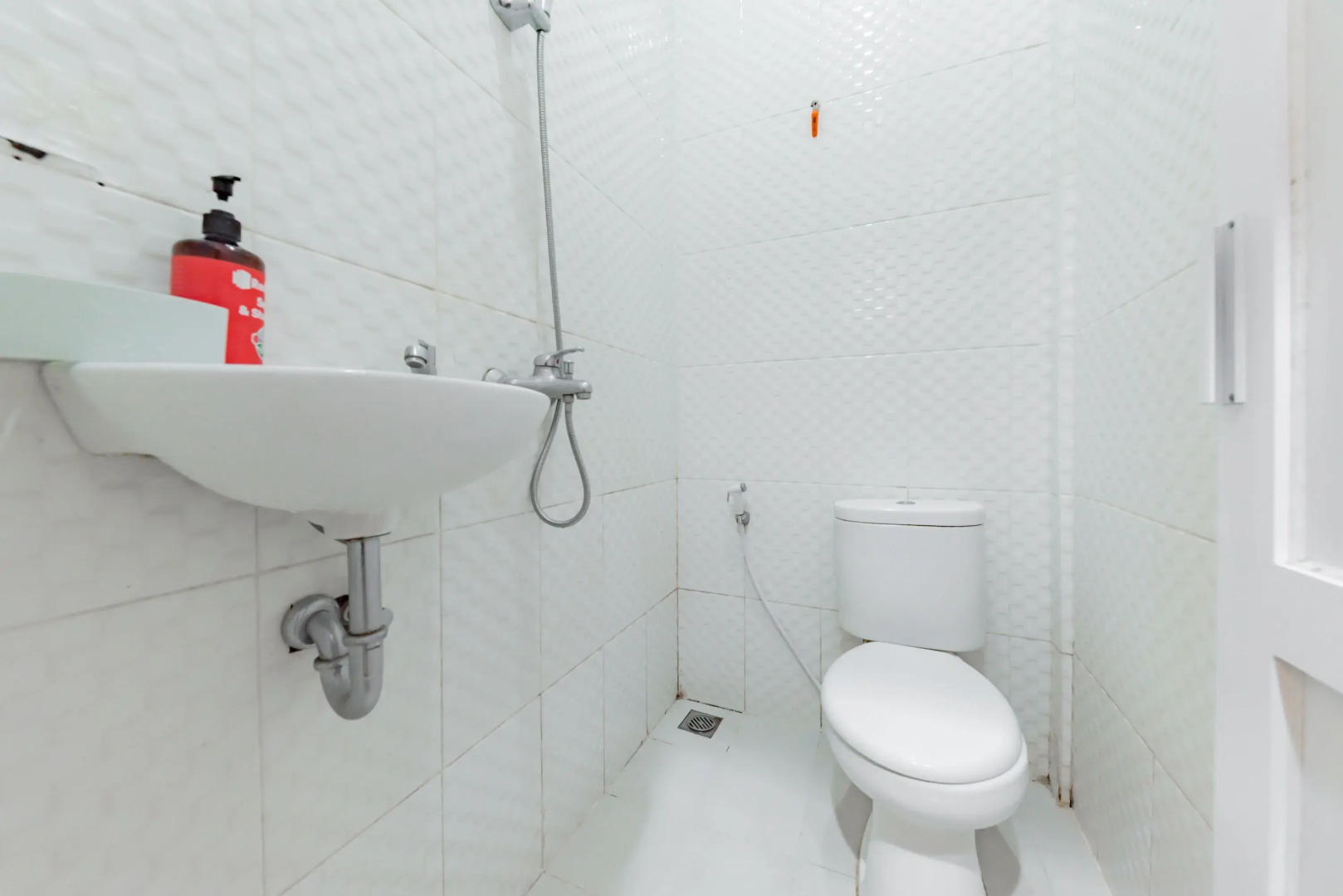 RedDoorz Syariah near DPRD Kabupaten Subang