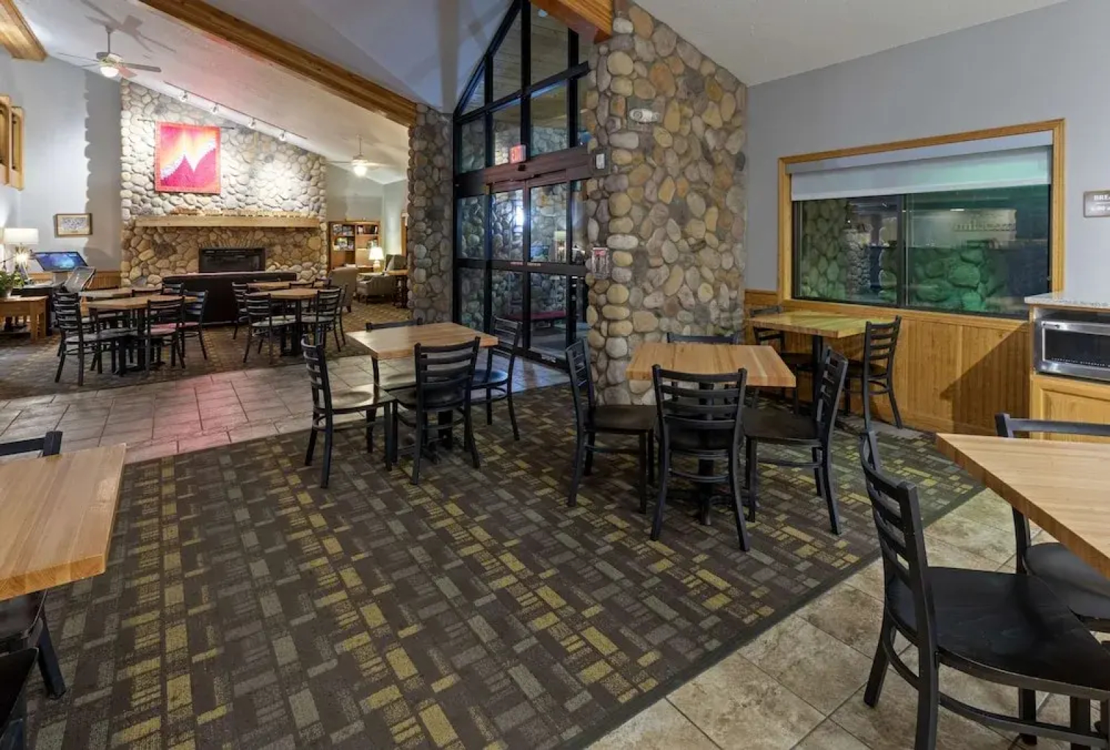 Americinn Silver Bay