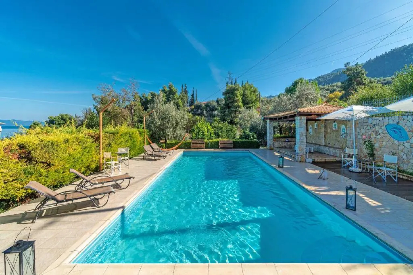 Villa Thea-1 hour and 50 minutes from Athens International Airport