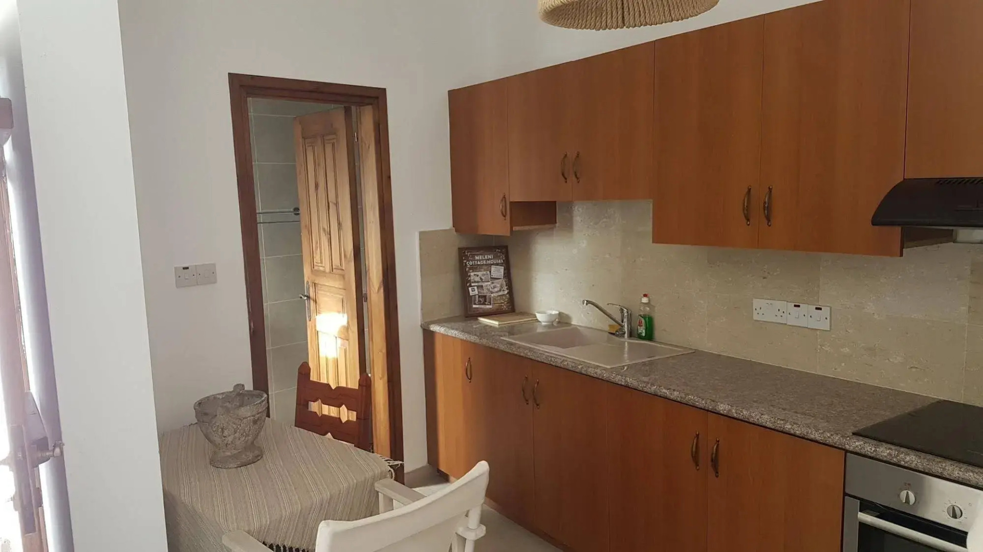 Meleni Cottage Houses