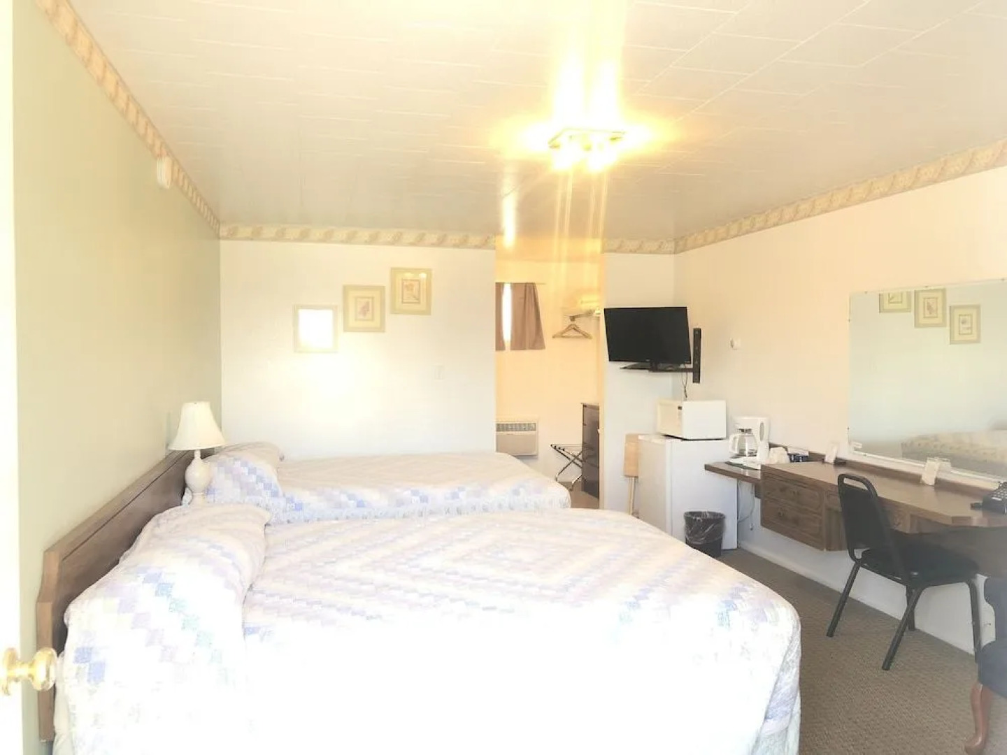 The Fossil Butte Motel