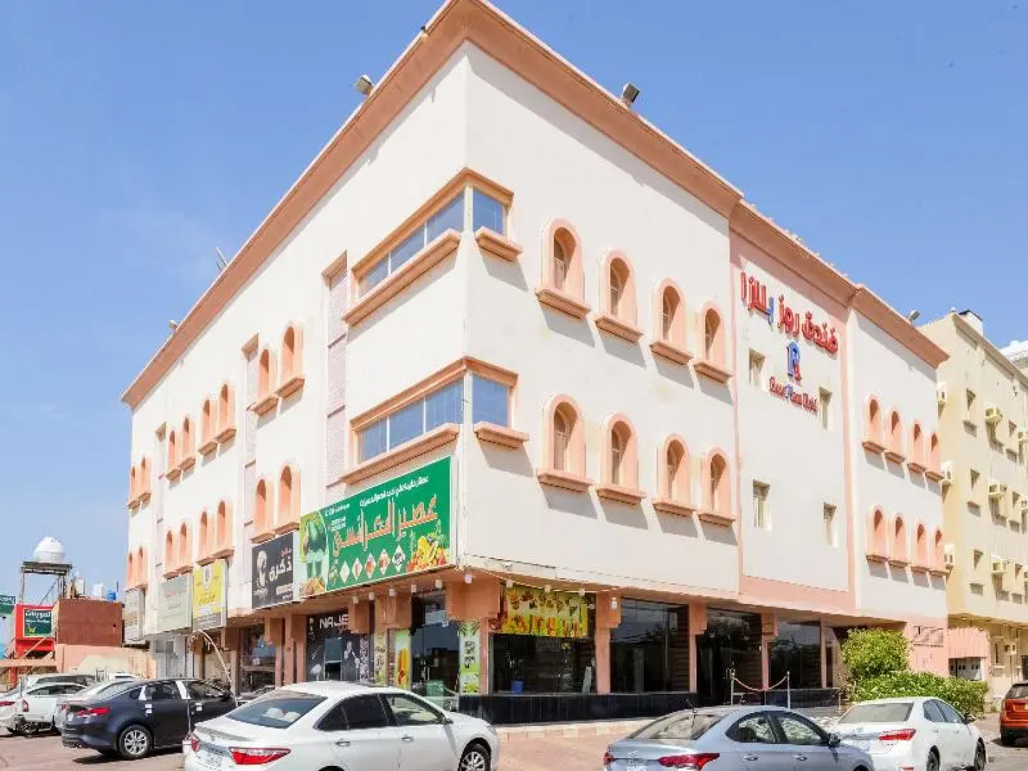 OYO 491 Rosa Plaza Hotel