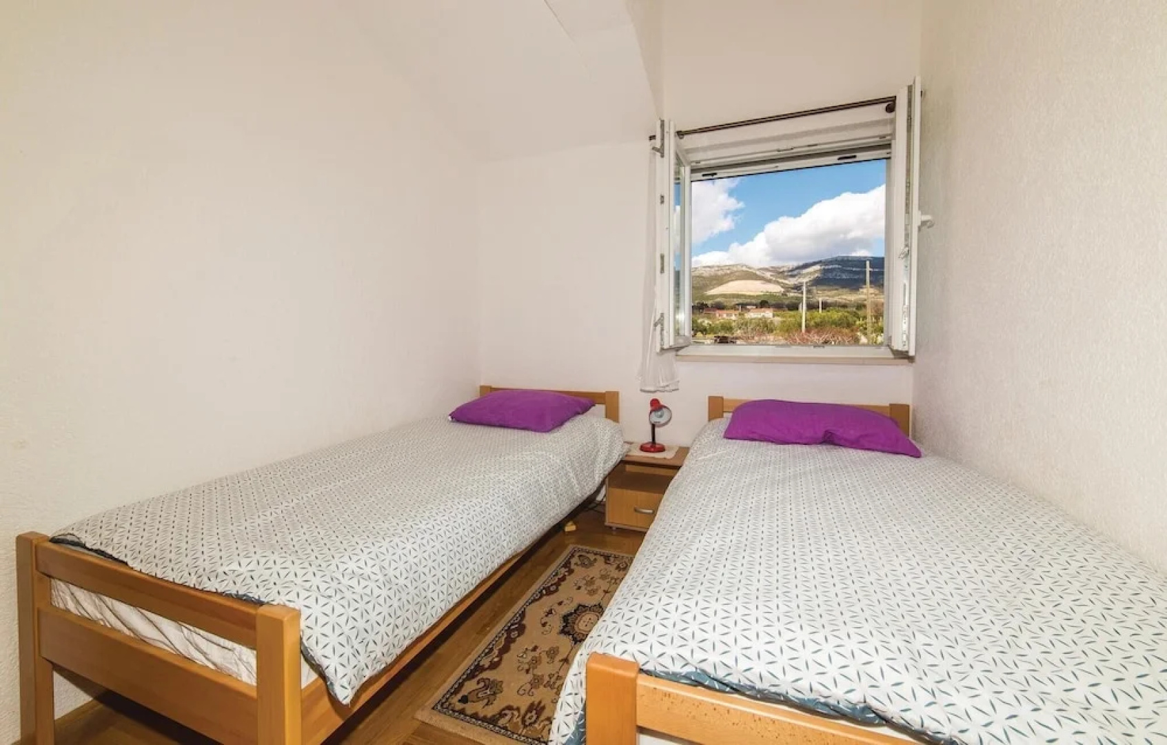 Beautiful Home in Kastel Novi With Wifi and 3 Bedrooms
