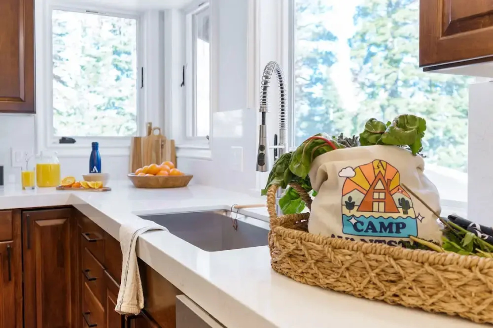 Explorer by Avantstay Close to Slopes Game Room Guest Suite