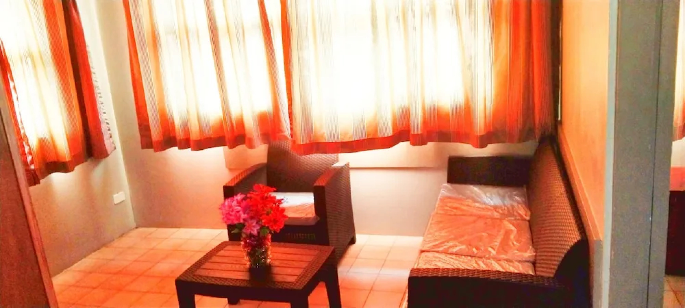 Sunseekers Outrigger Hotel