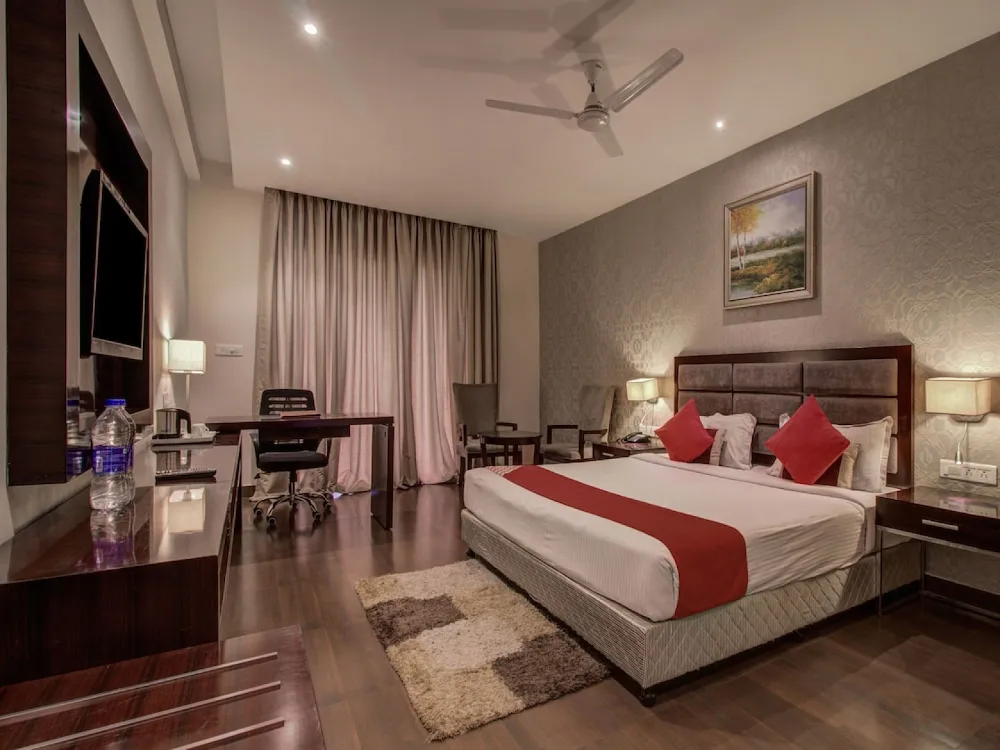 OYO 3575 The Wave International