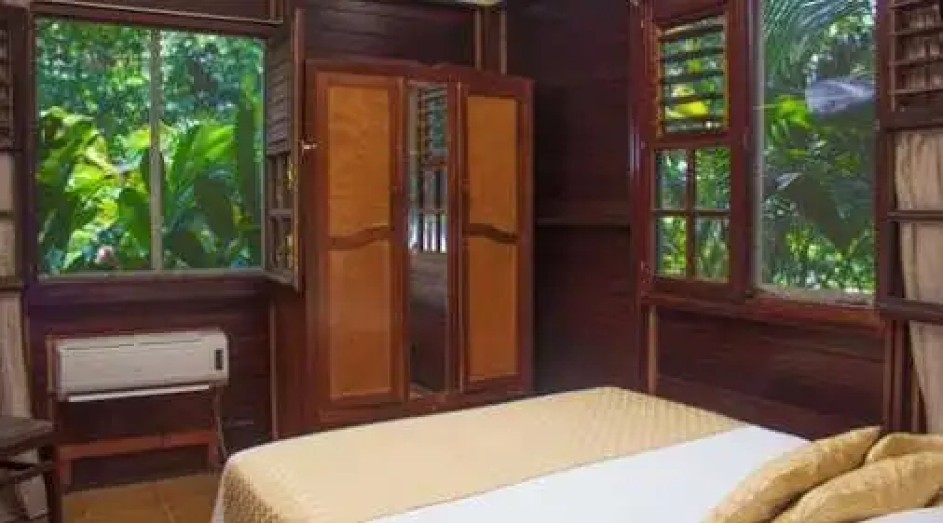 Portsmouth Beach Hotel