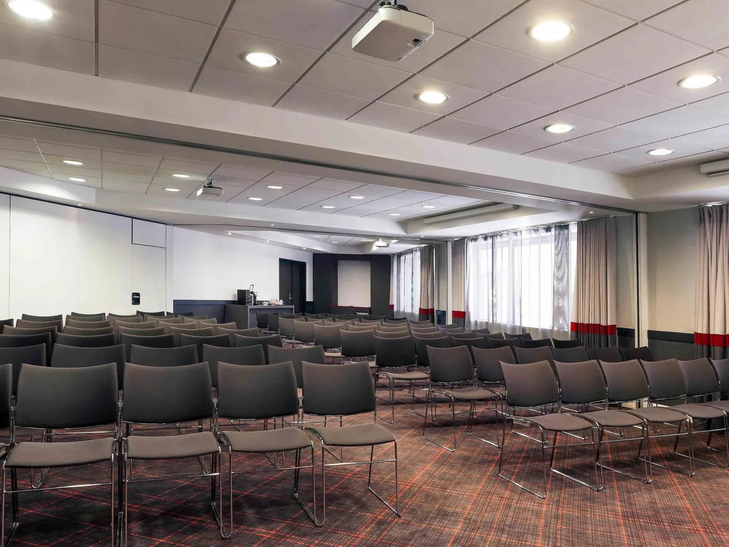 Mercure Paris La Défense Grande Arche