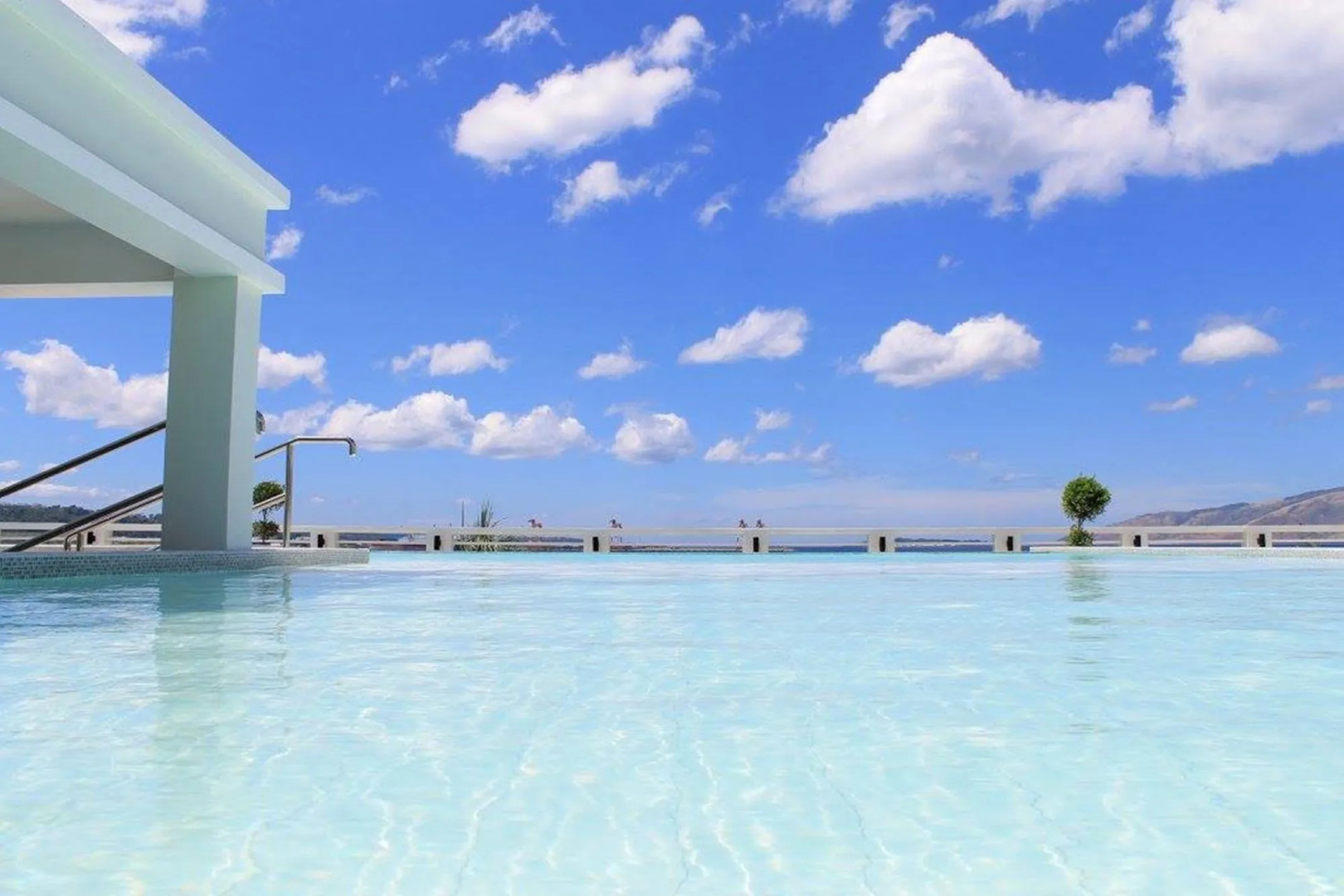 Terrace Hotel Subic Bay