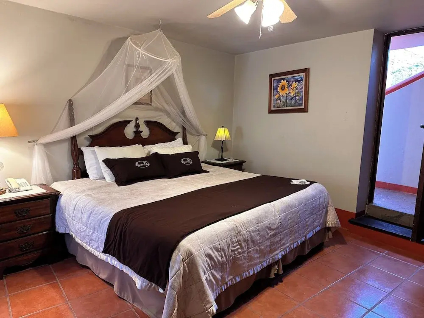 Mesón de Santa Elena Hotel Galeria