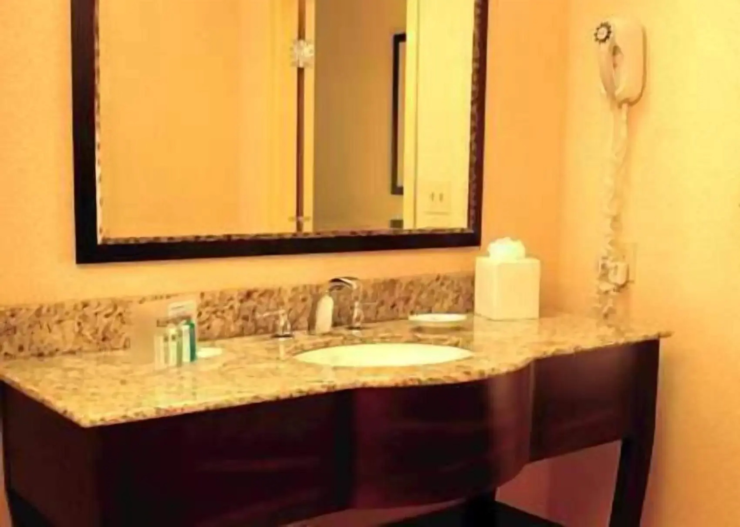 Hampton Inn Magnolia