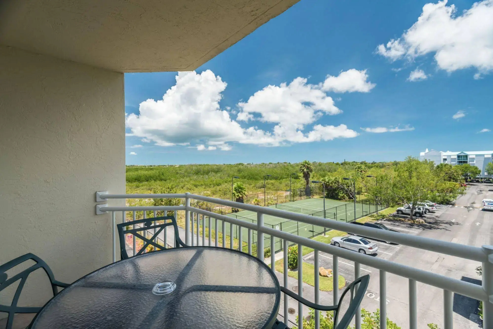 Sunrise Suites Resort