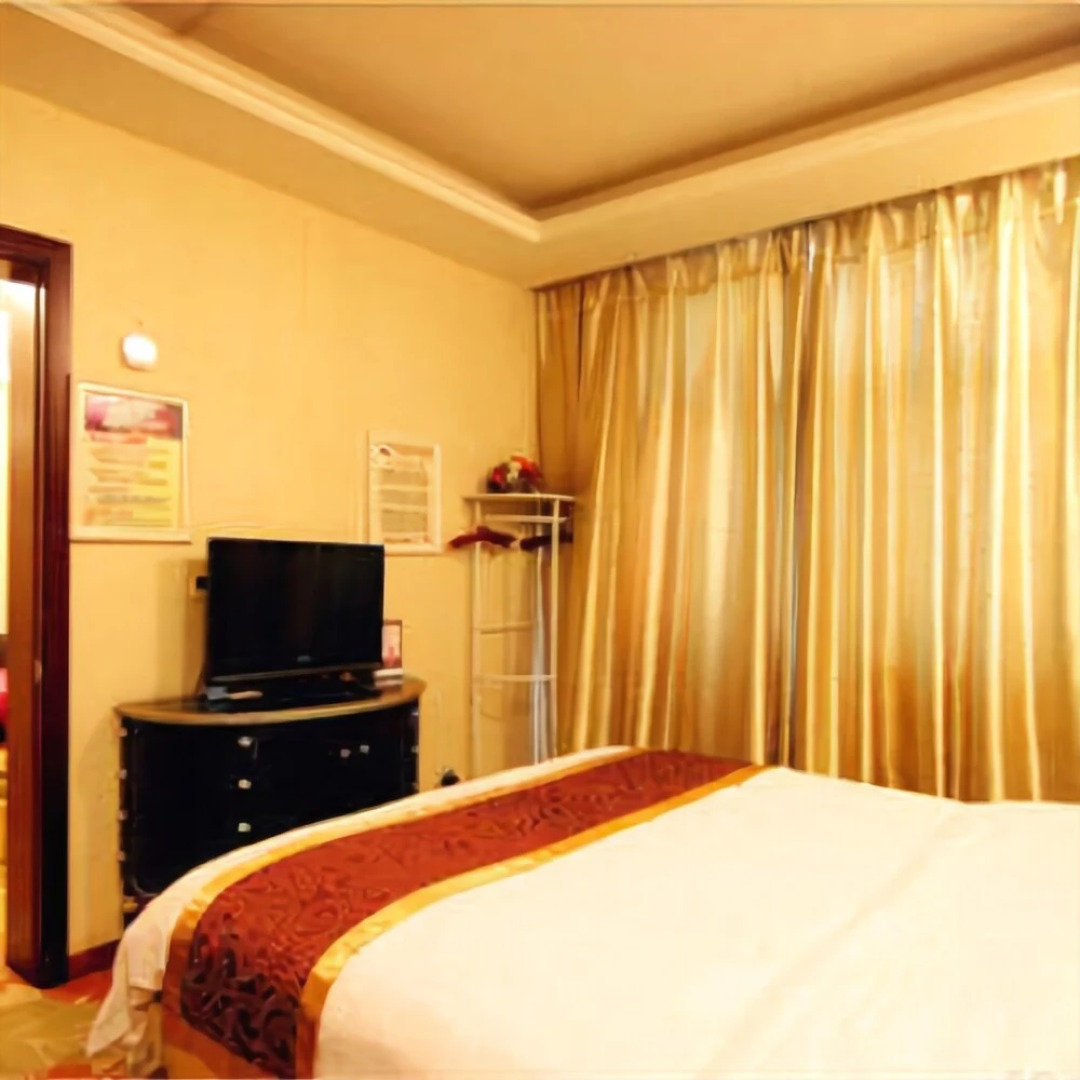 新乡塞纳河温泉酒店