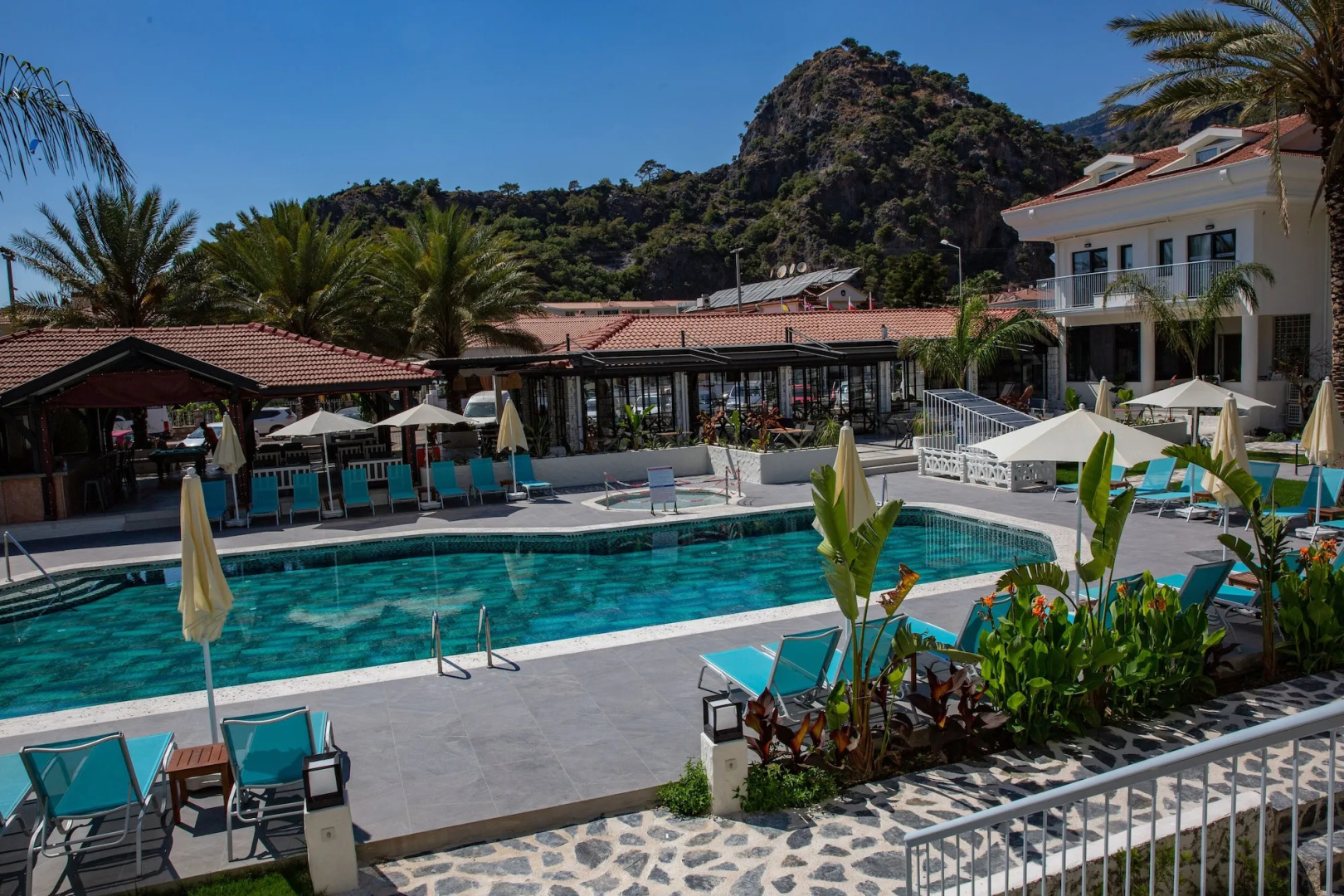 Blue Star Hotel