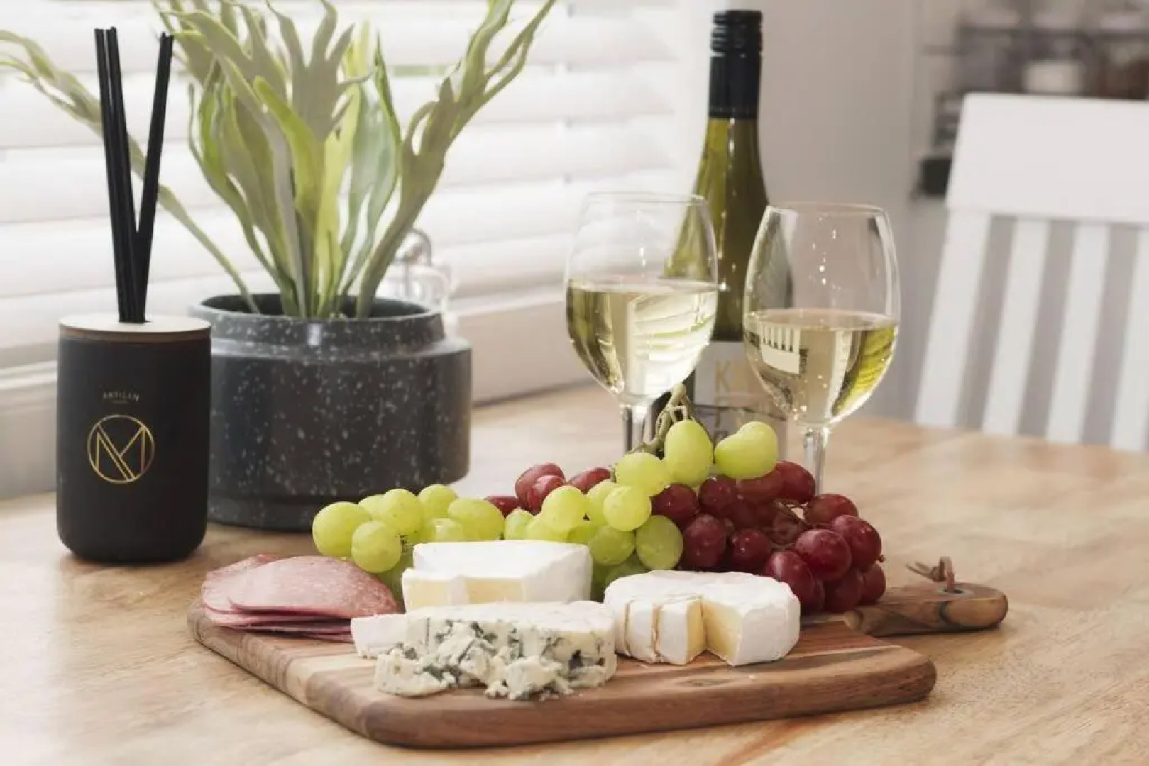 The Pool House, Romantic Country, King Bed