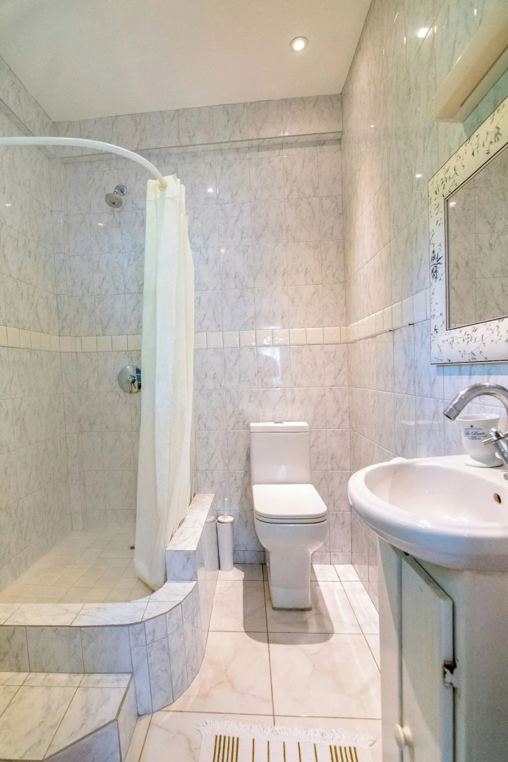 Woburn Villa Apartments