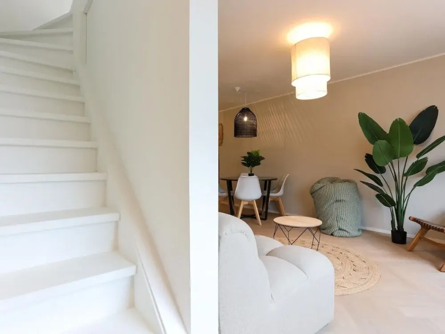 Pleasant Holiday Home in Vrouwenpolder With Garden