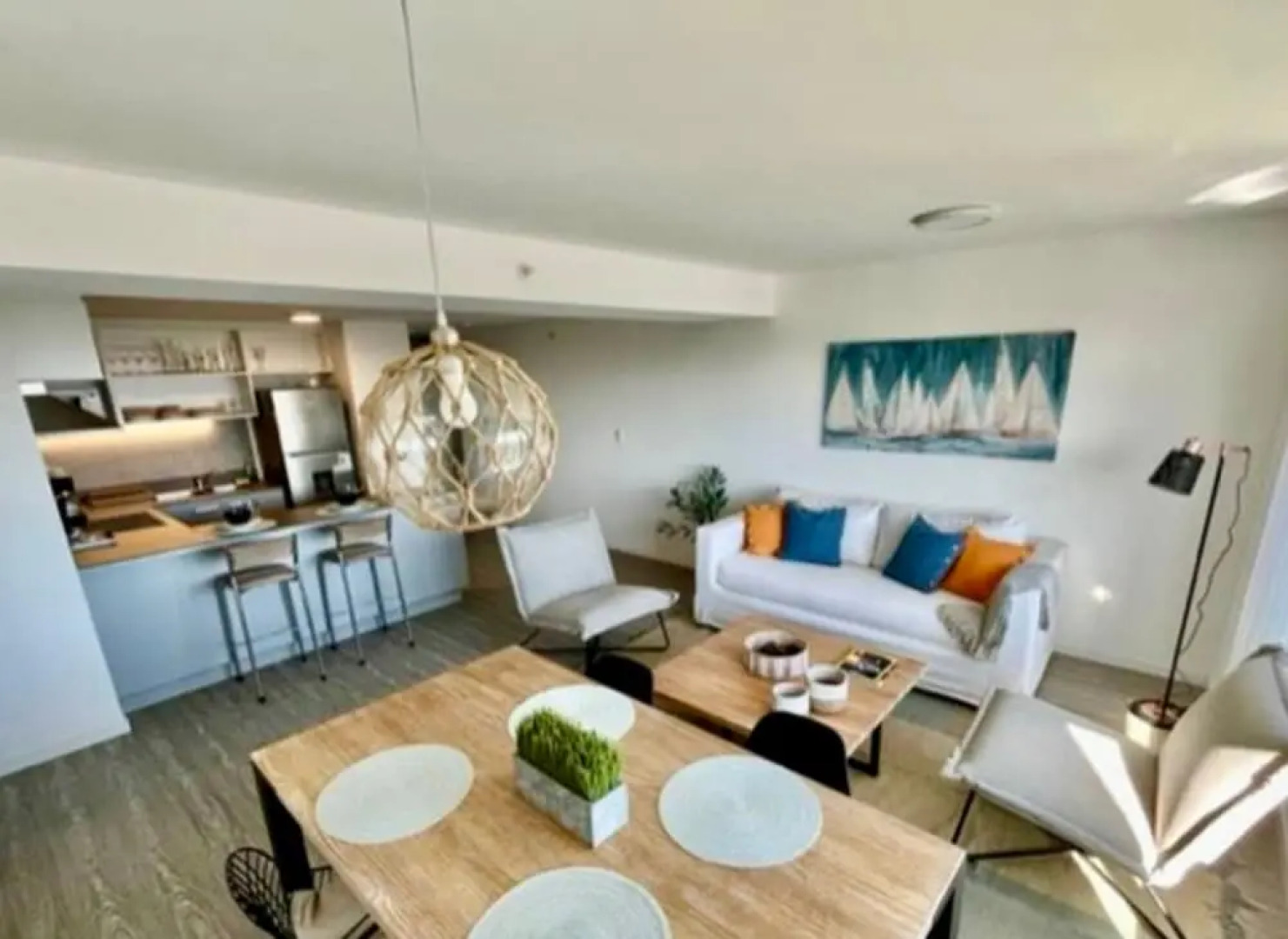 2 bed apartment Ocean Drive Country Bldg