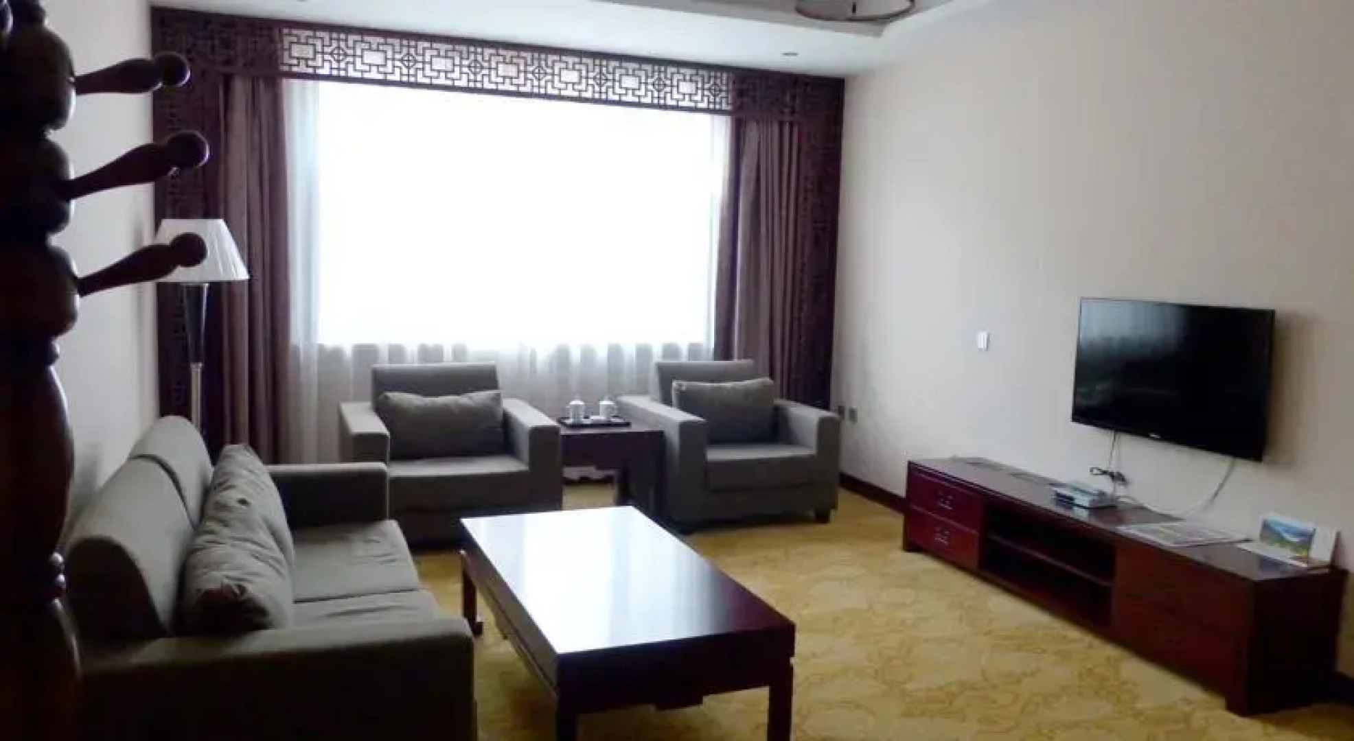 Wutaishan Golden Hills Hotel
