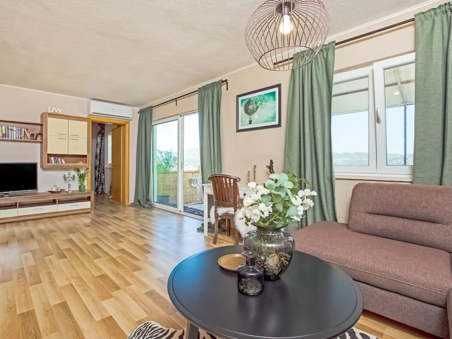 Sunrise Blace Apartments