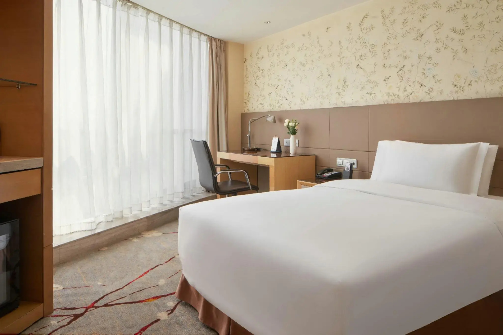 Grandskylight Hotel