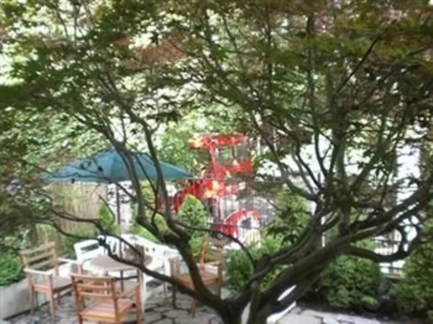 Mozart Guest House Seattle Bed and Breakfast